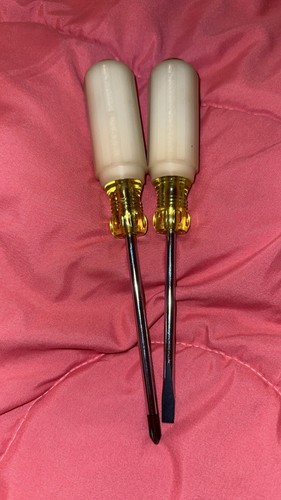 Klein Tools Glows In The Dark Screwdrivers glow Hi Viz Rare and collectible - Picture 5 of 9