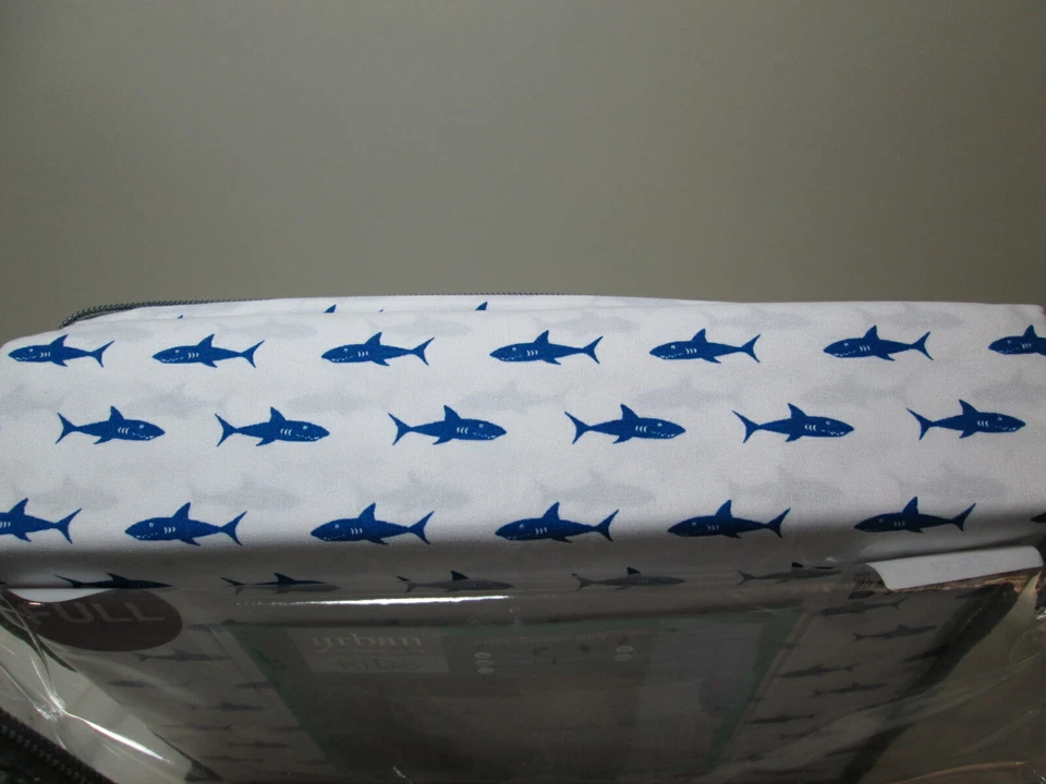  NUEVO Juego de sábanas dobles Urban Domains Kids DAVY SHARK ~ Azul marino Nuevo en paquete Foto 4 de 4