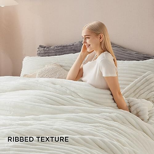Fluffy Comforter Set - Super Soft Faux Fur Comforter Queen 01 - Cream White - Picture 5 of 7