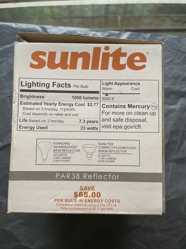 Sunlite PAR38 Reflector 23W Watt 3000K Warm Light 100 Watt Replacement 05329 NIB - Picture 2 of 3