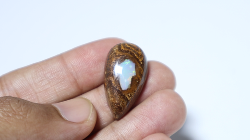 24 Carat Natural Australian Boulder Opal Smooth Cabochon Gemstone Size 28X15X7MM - Video 1 of 1