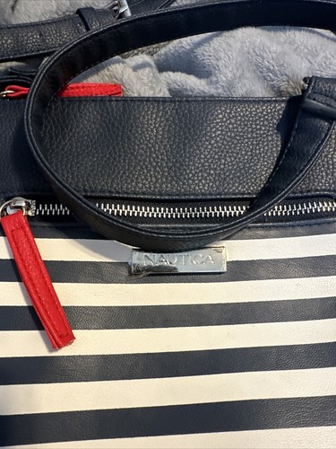 Women's Crossbody Bag Adjustable Nautica Navy Stripes red zipper pulls - Picture 4 of 4