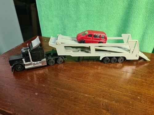 New Ray 1/72 Scale Model Truck 47993 - Car Transportation Truck