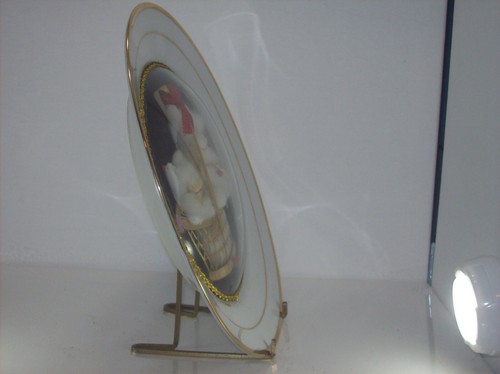 CONVEX GLASS DECORATIVE PLATE - DIARAMA - TWO KITTENS IN A RATTAN BASKET - Picture 3 of 5