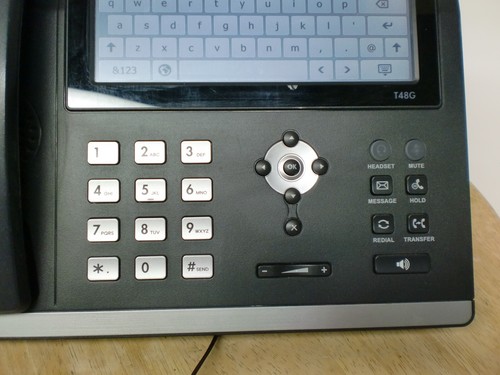 Yealink T48G Ultra-Elegant Touch Screen 7" IP Phone POE 16 Lines - Has Password - Photo 3/6