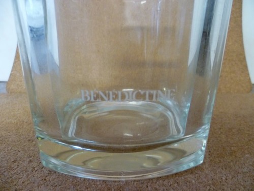 FRENCH GLASS ICE BUCKET, ADVERTISING 'BENEDICTINE' LIQUEUR. PLUS ICE CUBE CLAWS - Picture 6 of 8