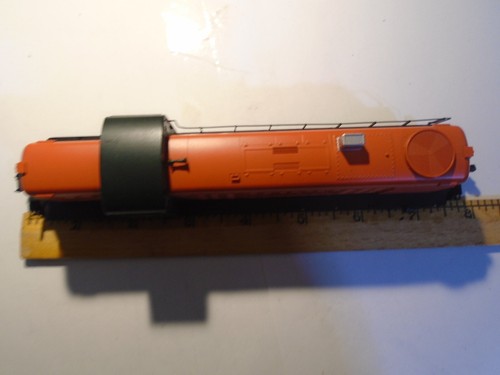 LIFE-LIKE HO SCALE RS-2 NEW HAVEN DIESEL LOCOMOTIVE 0503, LAYOUT TESTED 5-237-4 - Picture 17 of 22