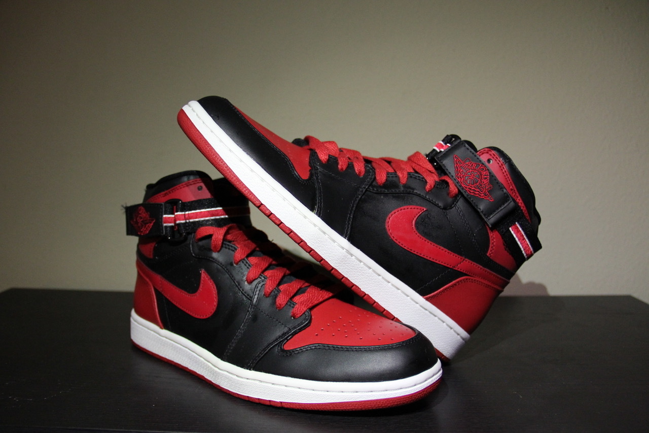 2008 rara ds uomini nike air jordan 1 alta cintura allevati retrò 10,5 (342132-061) 2008 rara ds uomini nike air jordan 1 alta cintura allevati retrò 10,5 (342132-061) 0400de