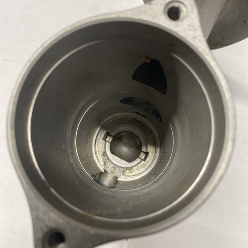 Evinrude Johnson Gear Case Housing  Aluminum    338666    BB-363 - Picture 4 of 8