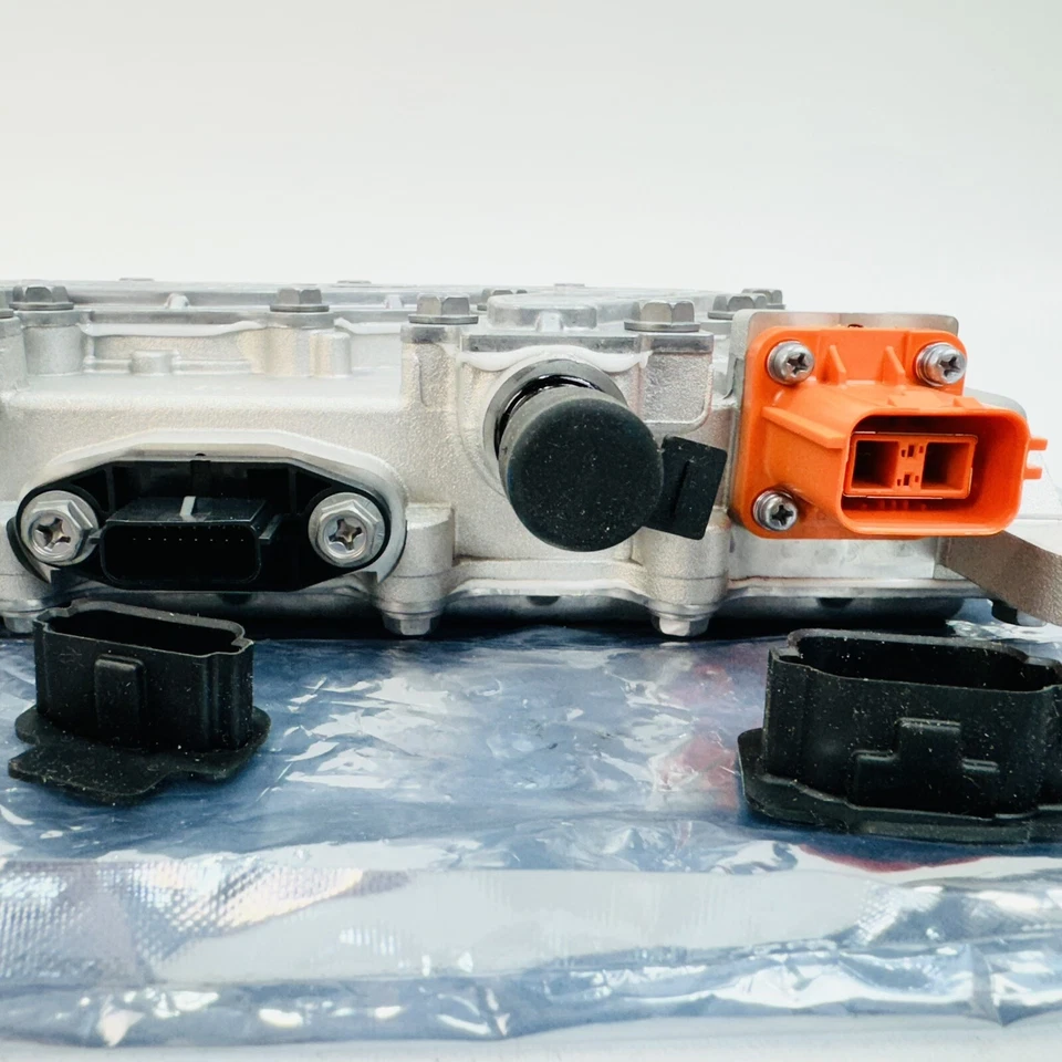 CHEVROLET BOLT EV DC POWER INVERTER COMPUTER CONTROL MODULE 24048256 OEM 2017-23 - Image 3 of 4