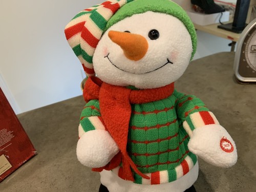 Cracker Barrel Mingle & Jingle Animated Spinning Snowman See Video - Picture 6 of 6
