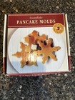 Williams Sonoma set of 3 SNOWFLAKE Pancake Nonstick Molds, New in box, sealed