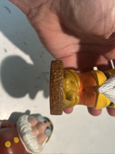 Vintage Walt Disney Schneewittchen Bank und die sieben Zwerge 8 Figuren Set! Gummi! - Bild 24 von 24