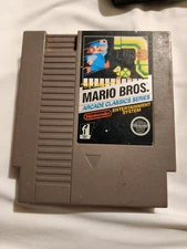 Mario Bros. (Nintendo NES, 1985) 5-screw variant