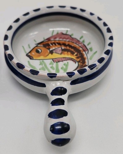 3 VTG MARATEA ITALY SMALL QUIMPER HAND PAINTED FISH SAILBOAT MOTIF HANDLE BOWLS - Picture 8 of 17