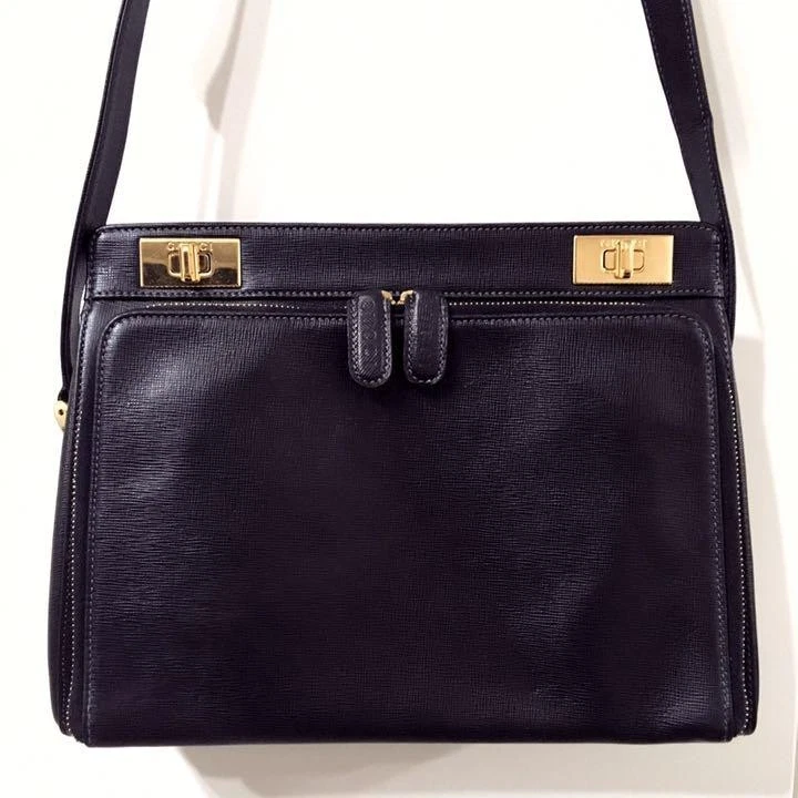 Gucci borsa a tracolla vintage borsetta GG nera pelle saffiano logo oro usata