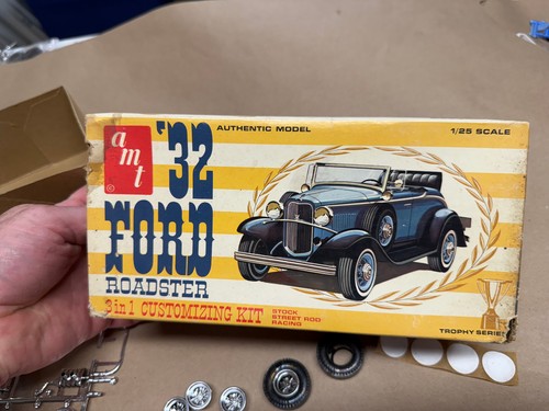 VINTAGE AMT 32 Roadster Model Kit Trophy Series 3n1 Customizing PARTS LOT Decals - Bild 8 von 13