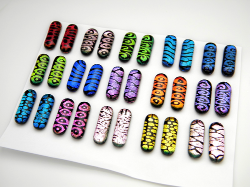SKINNY Lot of 30 pcs EARRINGS HANDMADE DICHROIC FUSED GLASS (A8) CABOCHONS - Picture 3 of 4