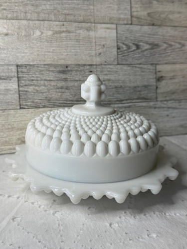 RARE VTG Westmoreland White Footed Hobnail Milk Glass Covered Cheese Dish w/ Lid - Picture 2 of 10