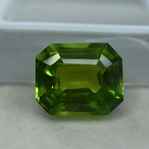 10.20 Ct Natural Green Peridot Emerald Cut CERTIFIED Excellent Loose Gemstone - Picture 2 of 5
