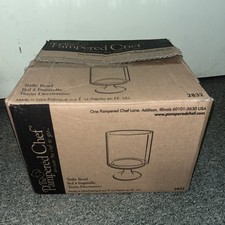 Pampered Chef Glass Trifle Bowl With Stand & Lid New Open Box