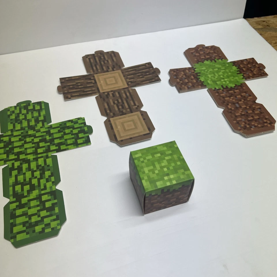 Minecraft Mini Box Cubes Various Lot Of 13 - Image 3 of 4