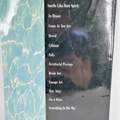 Libro de tablaturas/pestañas de guitarra Nirvana Nevermind - Hal Leonard 1993 - Imagen 4 de 5