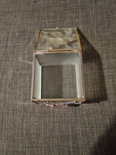 glass trinket box - Picture 2 of 2