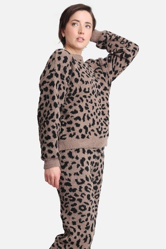 ComfyLuxe Leopard Pattern Pullover Lounge Sweater - Picture 12 of 20