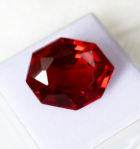 Piedra preciosa suelta rubí rojo sangre natural certificado por Mogok 18,95 quilates corte elegante certificado AAA - Imagen 5 de 7