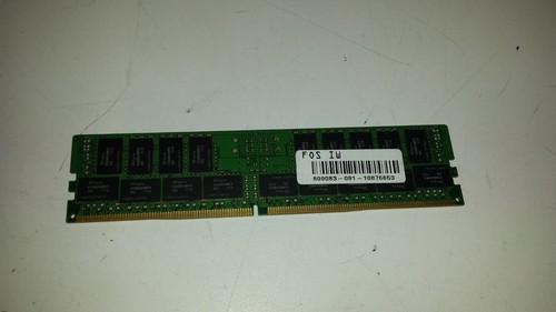 SK Hynix HMA84GR7AAFR4N -UH 32GB 2RX4-PC4-2400T Server RAM- - Photo 3/4