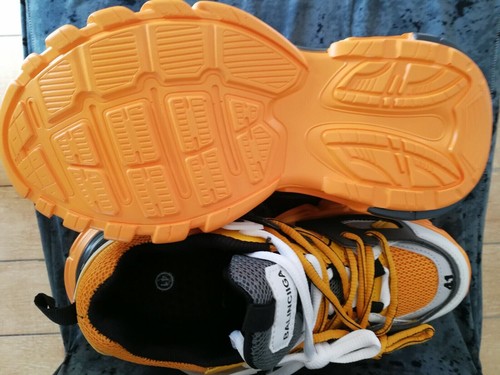 Mens womens trainers UK size 7.5 (grey and yellow) - Picture 7 of 7