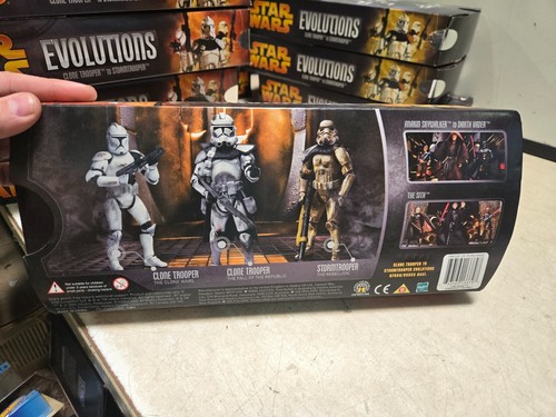 2005 Hasbro STAR WARS ROTS Evolutions CLONE TROOPER to STORMTROOPER - Picture 7 of 7