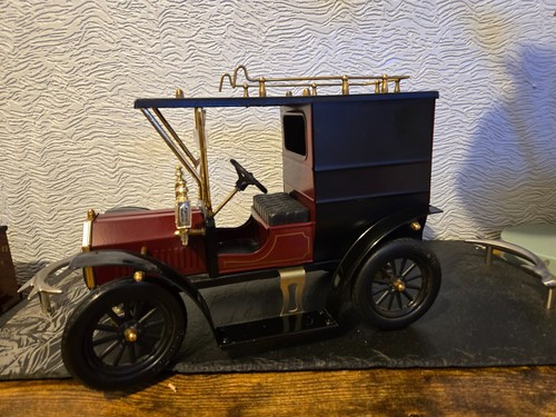 dolls house transport black/burgundy ford model t delivery van 1.12th - Picture 3 of 5
