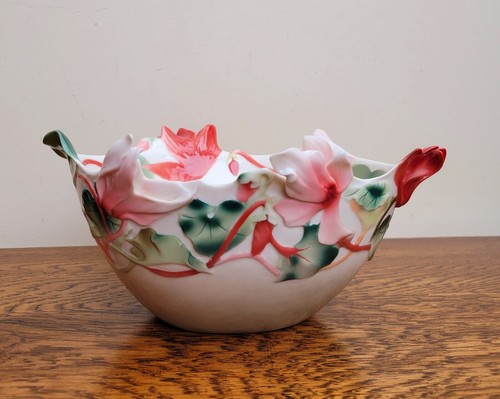 Franz Porcelain Cyclamen Lattice Decorative Bowl FZ01098 - Picture 4 of 8