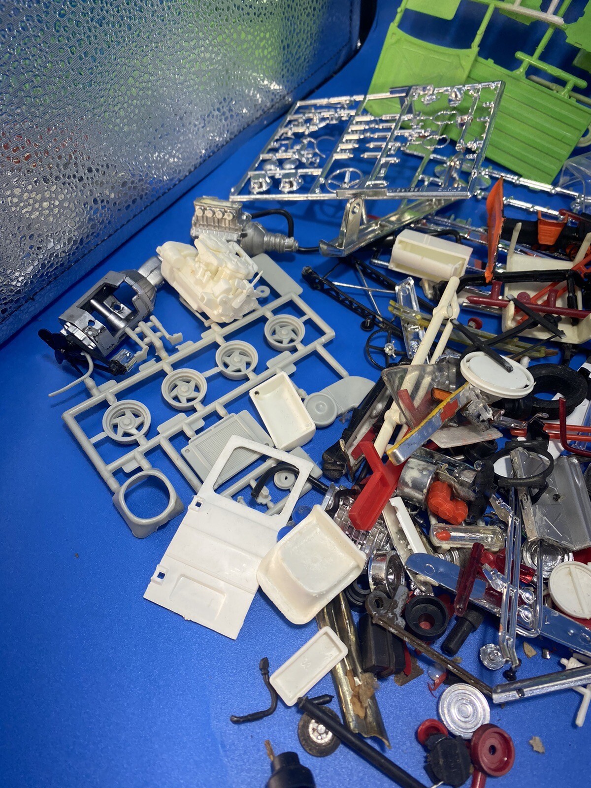 Vintage Junkyard Parts Lot of Plastic Model Car Parts & Pieces LOT 2