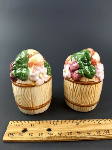 Set shaker sale pepe fiori ciliegio fragola pesca barile frutta vintage - Foto 7 di 8