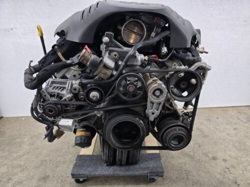 DODGE DURANGO R/T 14-15 OEM V8 HEMI 5.7L LITER 8 CYLINDER ENGINE MOTOR COMPLETE - Picture 3 of 15