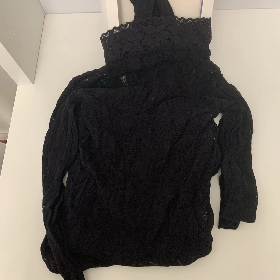 Body manga larga con tirantes de encaje Foto 4 de 4