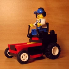 DadventureDan's CUSTOM ZERO TURN MOWER RED for LEGO town city lawn service set