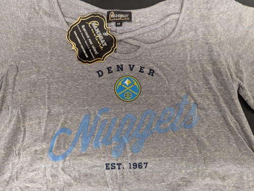 Denver Nuggets Gameday Couture Criss Cross Neck Script Gray T-Shirt Sz Medium - Picture 5 of 6