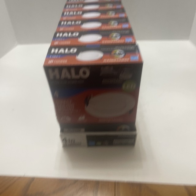 Lot of 6 Cooper Halo LED Ultra Thin Downlight Selectable CCT 4" HLB4069FS1EMWR VZ10126 Lot of 6 Cooper Halo LED Ultra Thin Downlight Selectable CCT 4" HLB4069FS1EMWR VZ10126