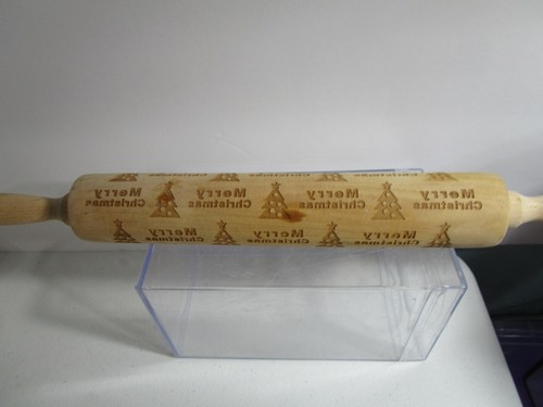 Christmas Wooden Embossing Rolling Pin Bake Cookies Merry Christmas Trees - Picture 3 of 6