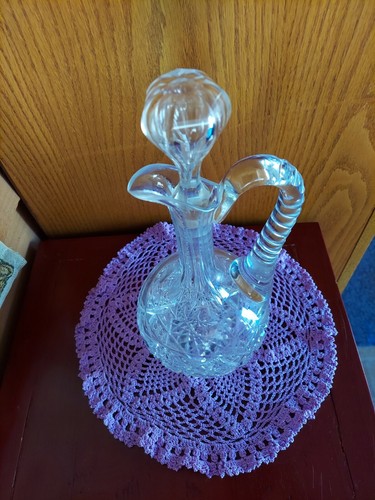 VINTAGE AMERICAN BRILLIANT CUT GLASS SULTANA PATTERN CARAFE WITH STOPPER - Picture 5 of 11