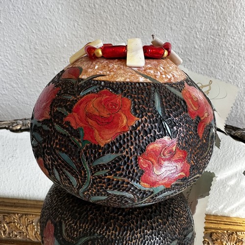 Jodi Finkenbinder Original Handmade Painted Gourd Art Bowl Vase Roses Signed 5" - Picture 9 of 12