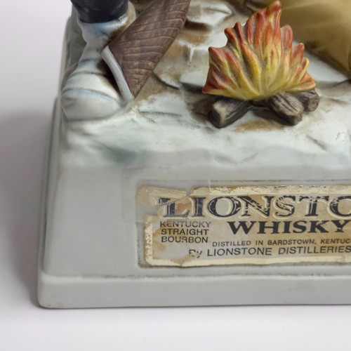 Lionstone Whiskey Decanter Wounded Soldier ValleyForge Bicentennial Series 1975 - Picture 4 of 12