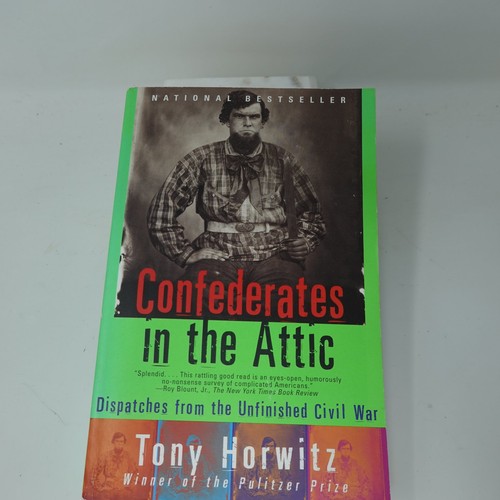 Confederates in the Attic Tony Horwitz 1998 Vintage Dispatches - Imagen 1 de 5