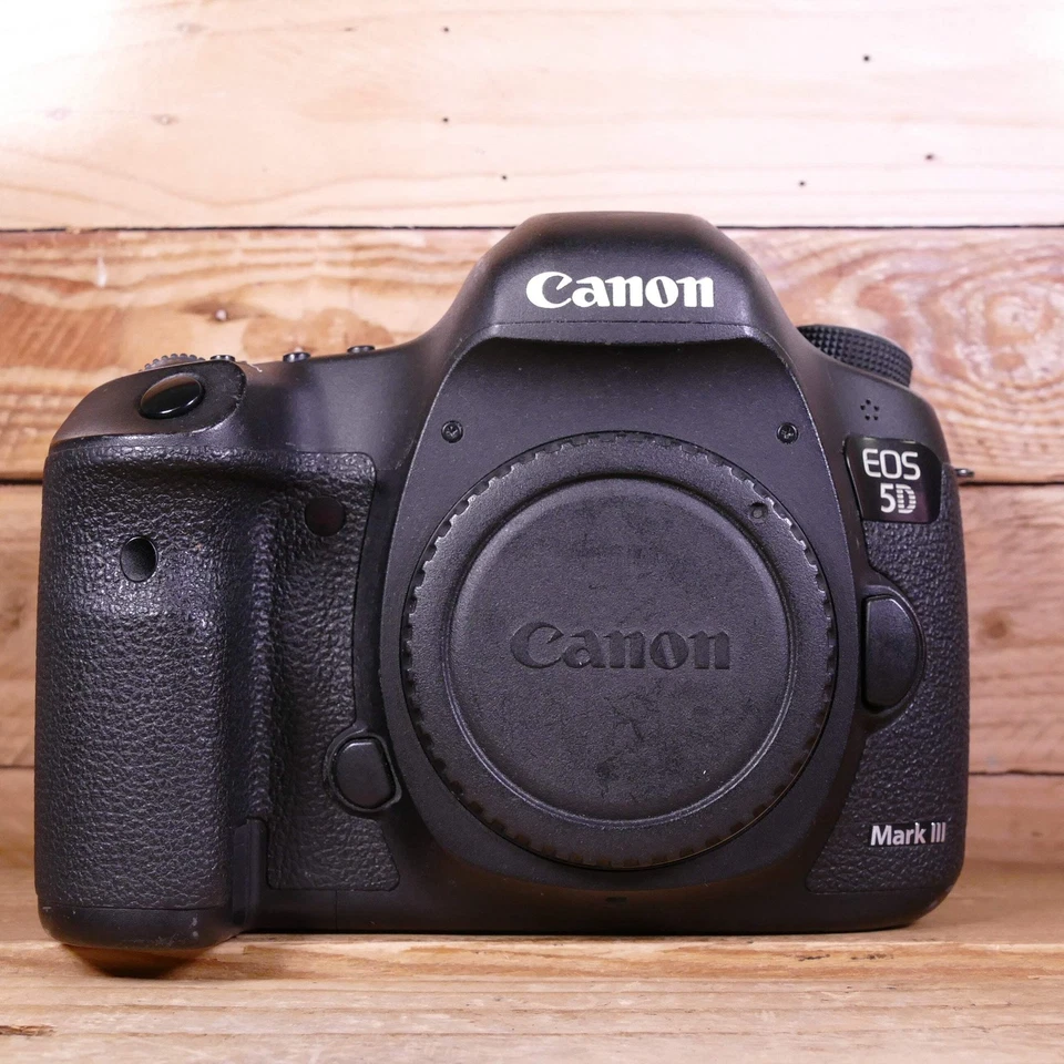 Canon EOS 5D Mark III, photo 1 of 5
