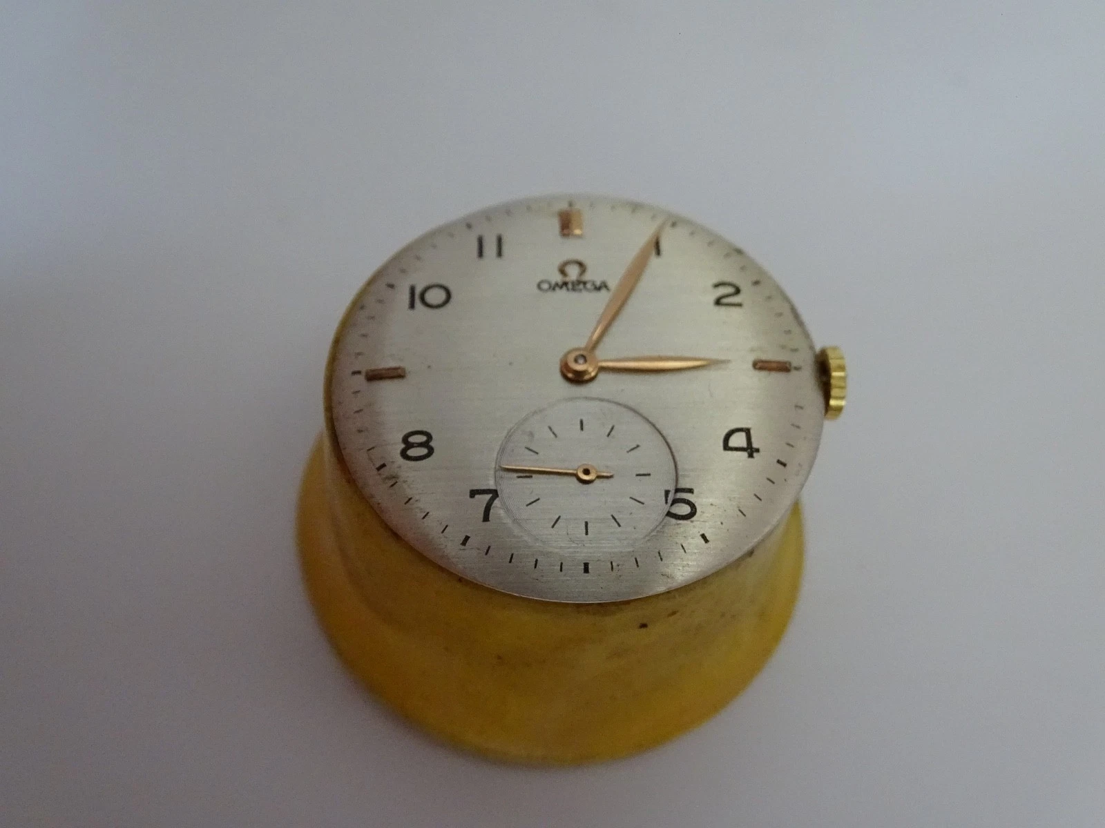 Omega — Omega Cal 28 Complete Movement, Dial & Handset Running Vintage