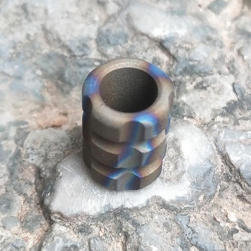 2pcs MG Titanium Folding Knife DIY Cool Lanyard Bead Umbrella Rope Tool Pendant - Picture 6 of 16